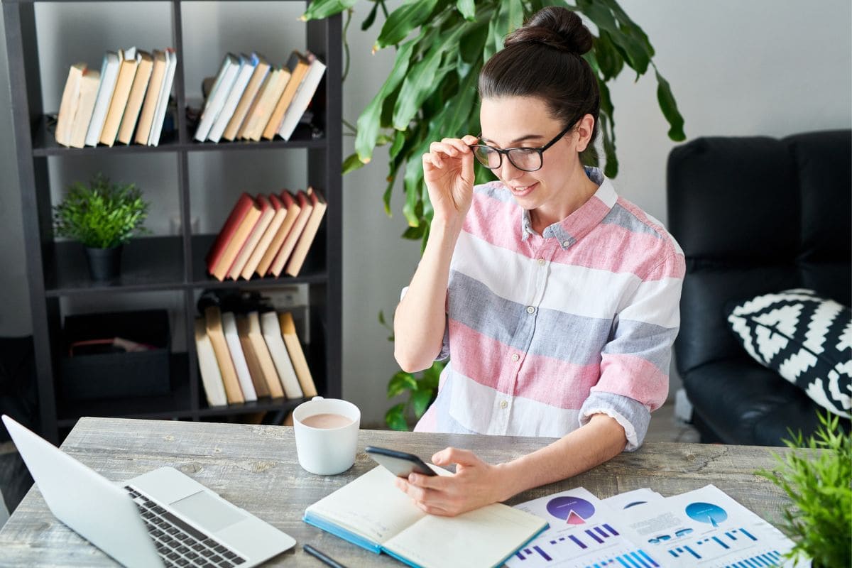 8 Tips For Balancing Work and Life When You Work Remotely