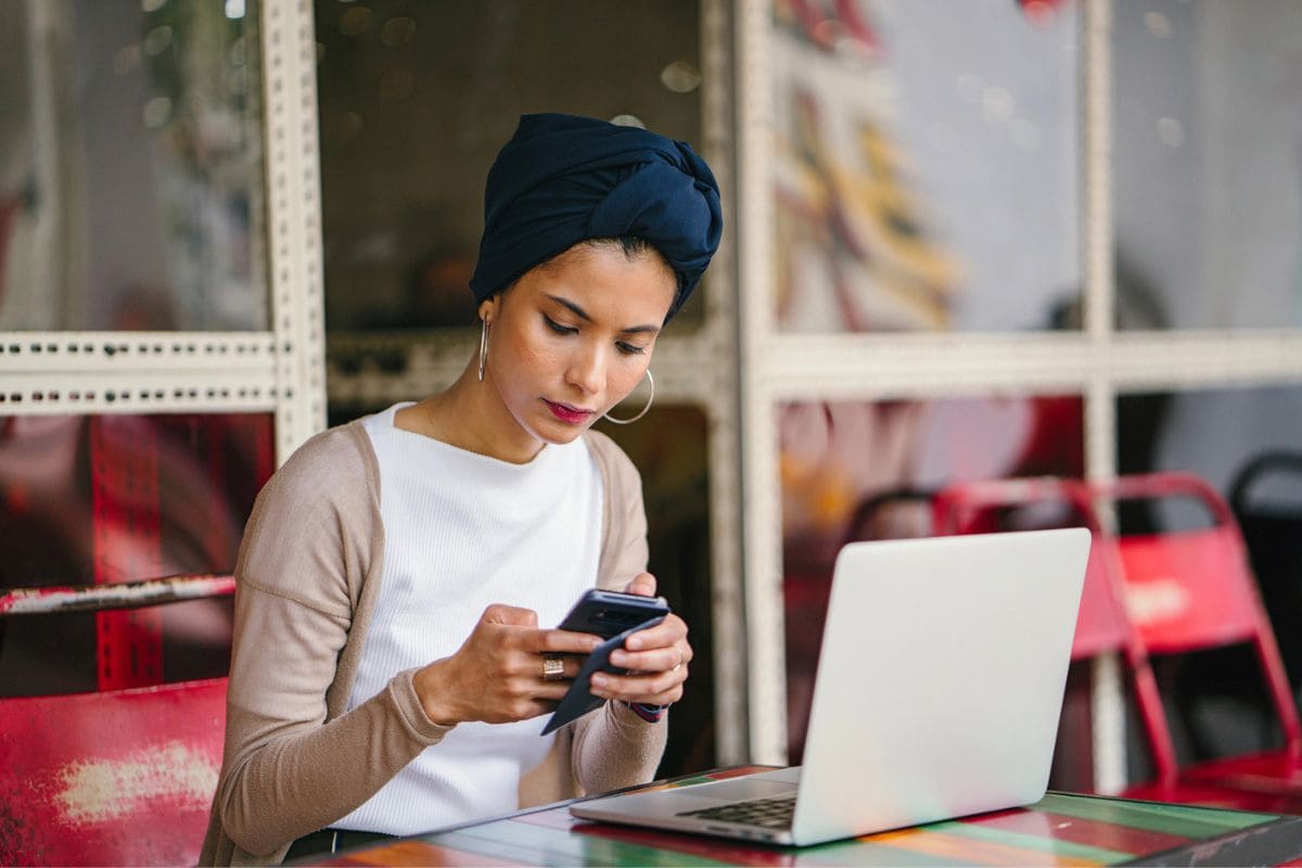 How to Become a Content Creator and Earn Money From Home