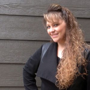 How This Digital Media Entrepreneur Helps Moms Grow Their Businesses
